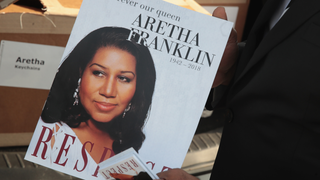 Fit for a Queen: Even in Death, Aretha Franklin Makes a Fashion Statement